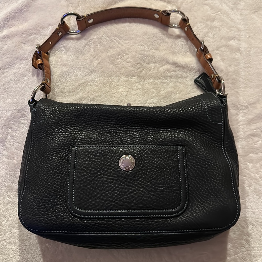Coach black pebbled leather shoulder handbag - Picture 6 of 12